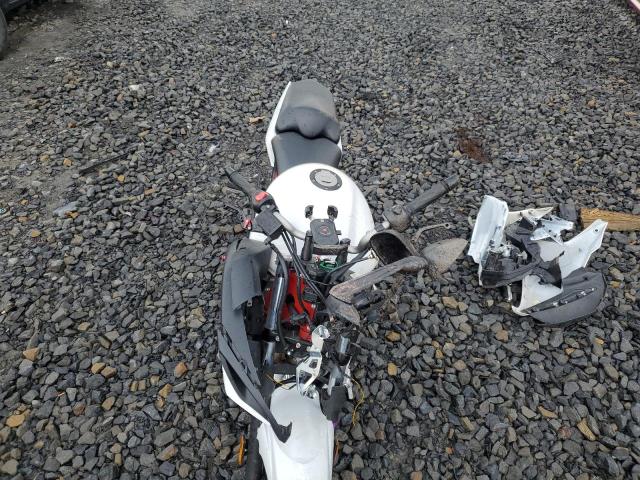 2013 YAMAHA FZ6 R JYARJ18E2DA010695