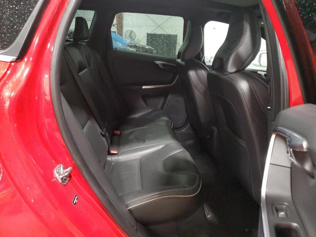 2015 VOLVO XC60 T6 R- YV4902RS5F2740354