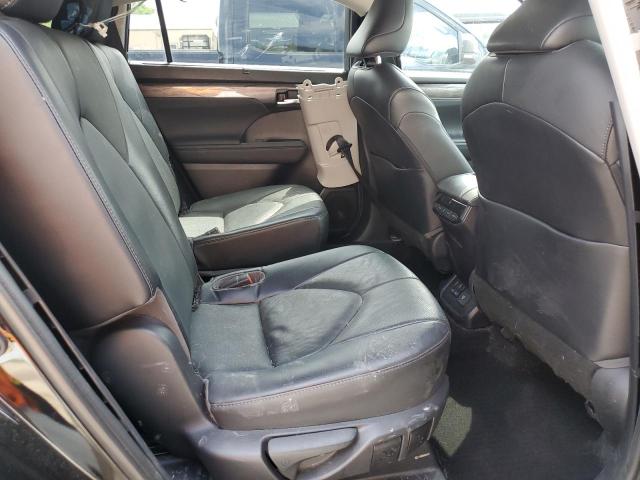 2022 TOYOTA HIGHLANDER - 5TDDZRBH8NS562537