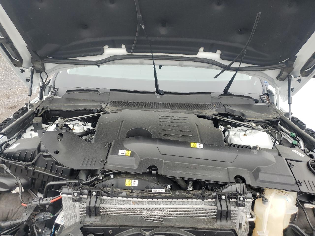 LAND ROVER RANGE ROVER HSE SILVER EDITION