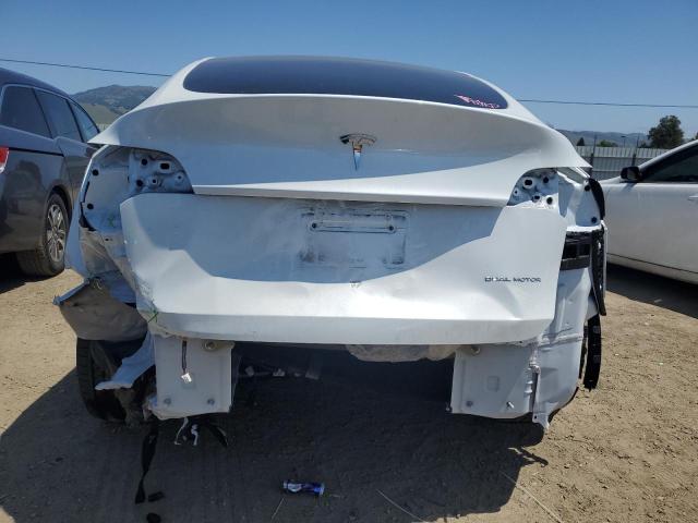 2024 TESLA MODEL Y 7SAYGAEE4RF127358