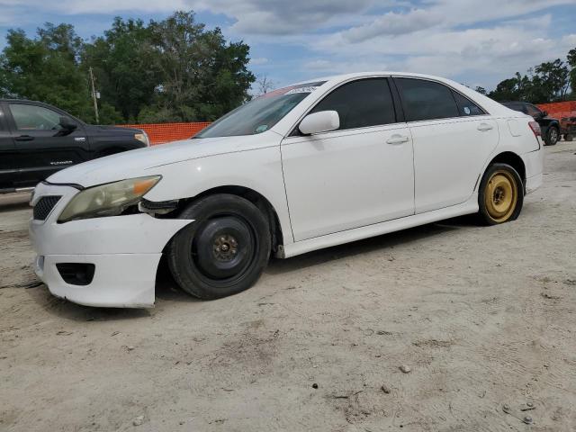 TOYOTA CAMRY BASE