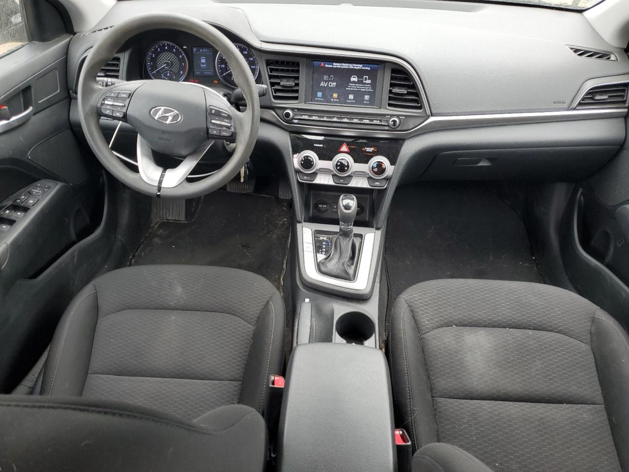 HYUNDAI ELANTRA SEL