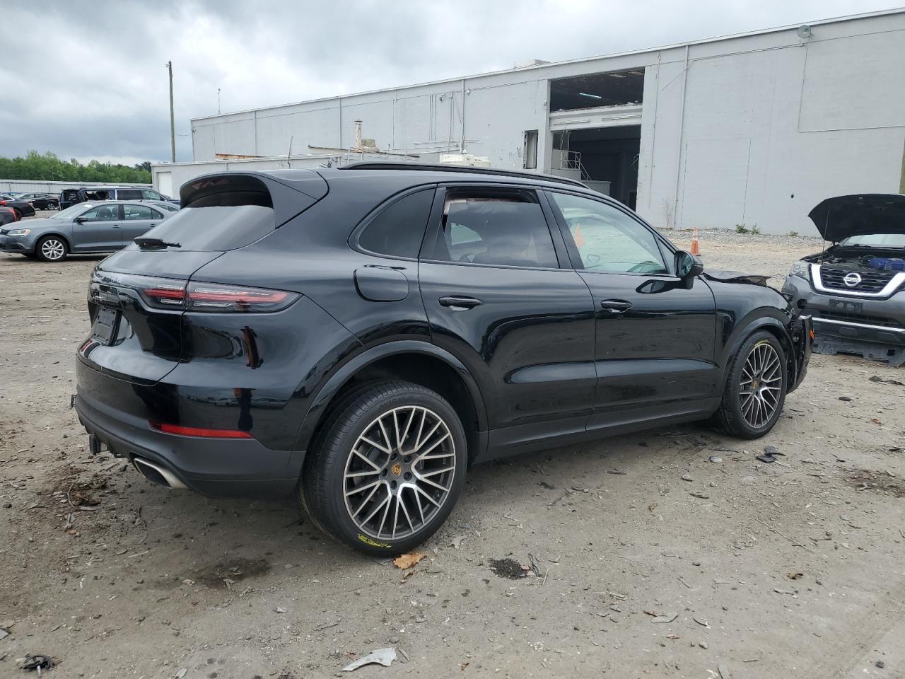 PORSCHE CAYENNE