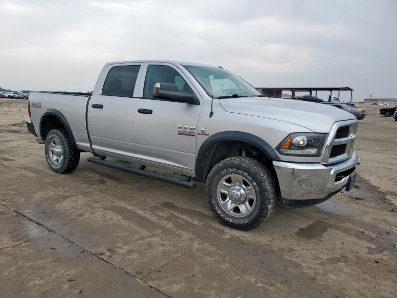Vin: 3c6ur5cl3jg337101, lot: 57189245, ram all models st 20184