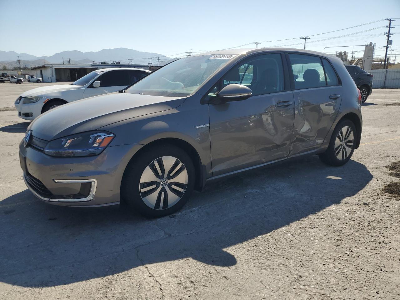 VOLKSWAGEN E-GOLF SEL PREMIUM