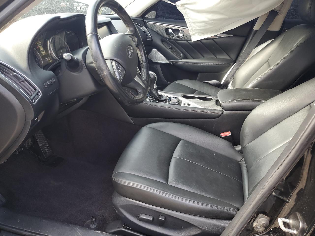 INFINITI Q50 PREMIUM