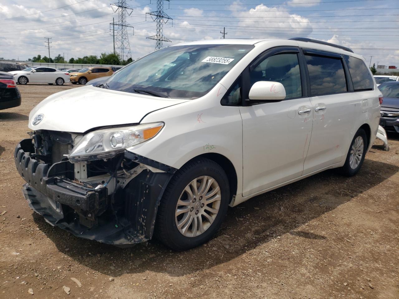 TOYOTA SIENNA XLE