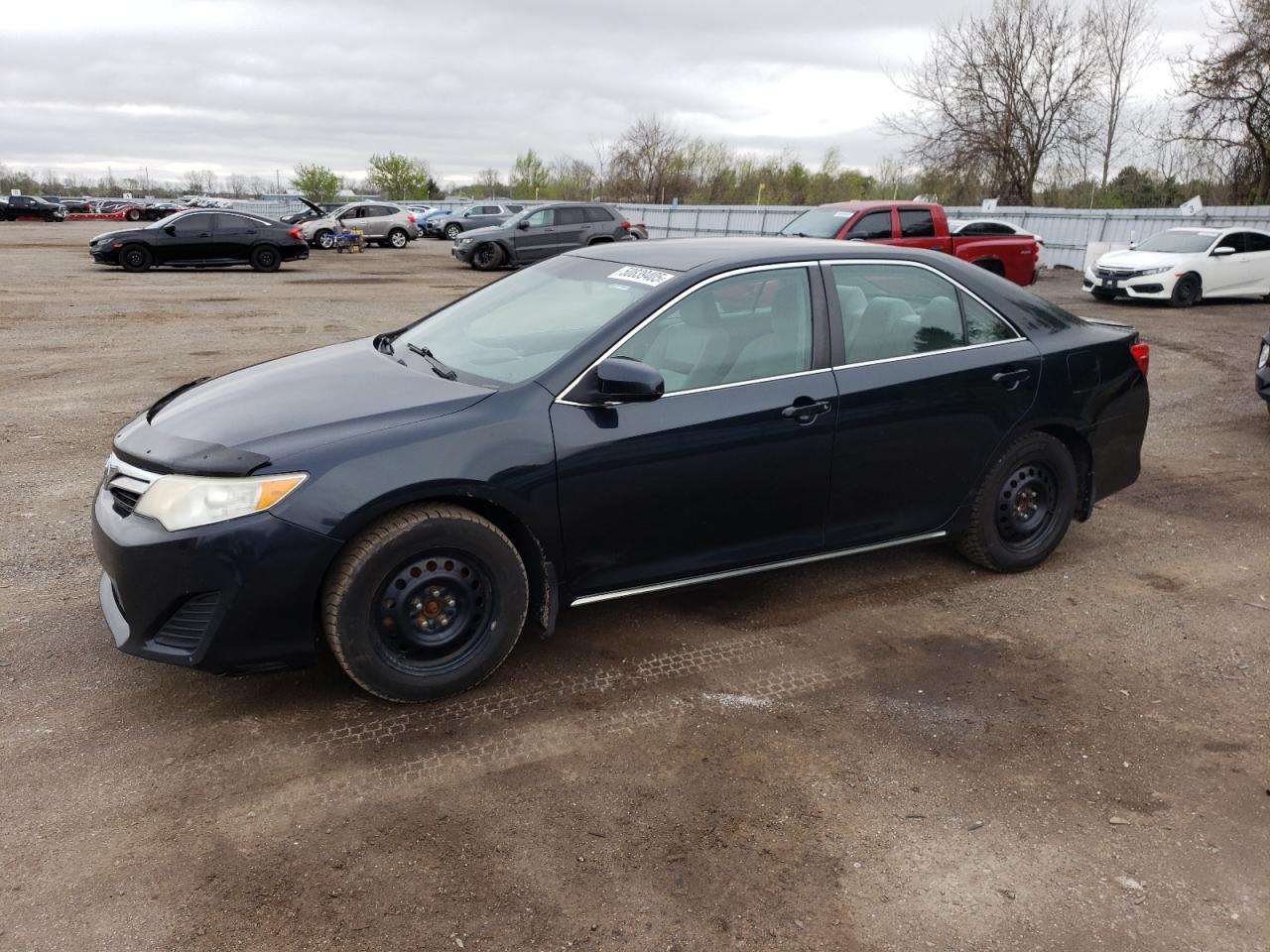 TOYOTA CAMRY BASE