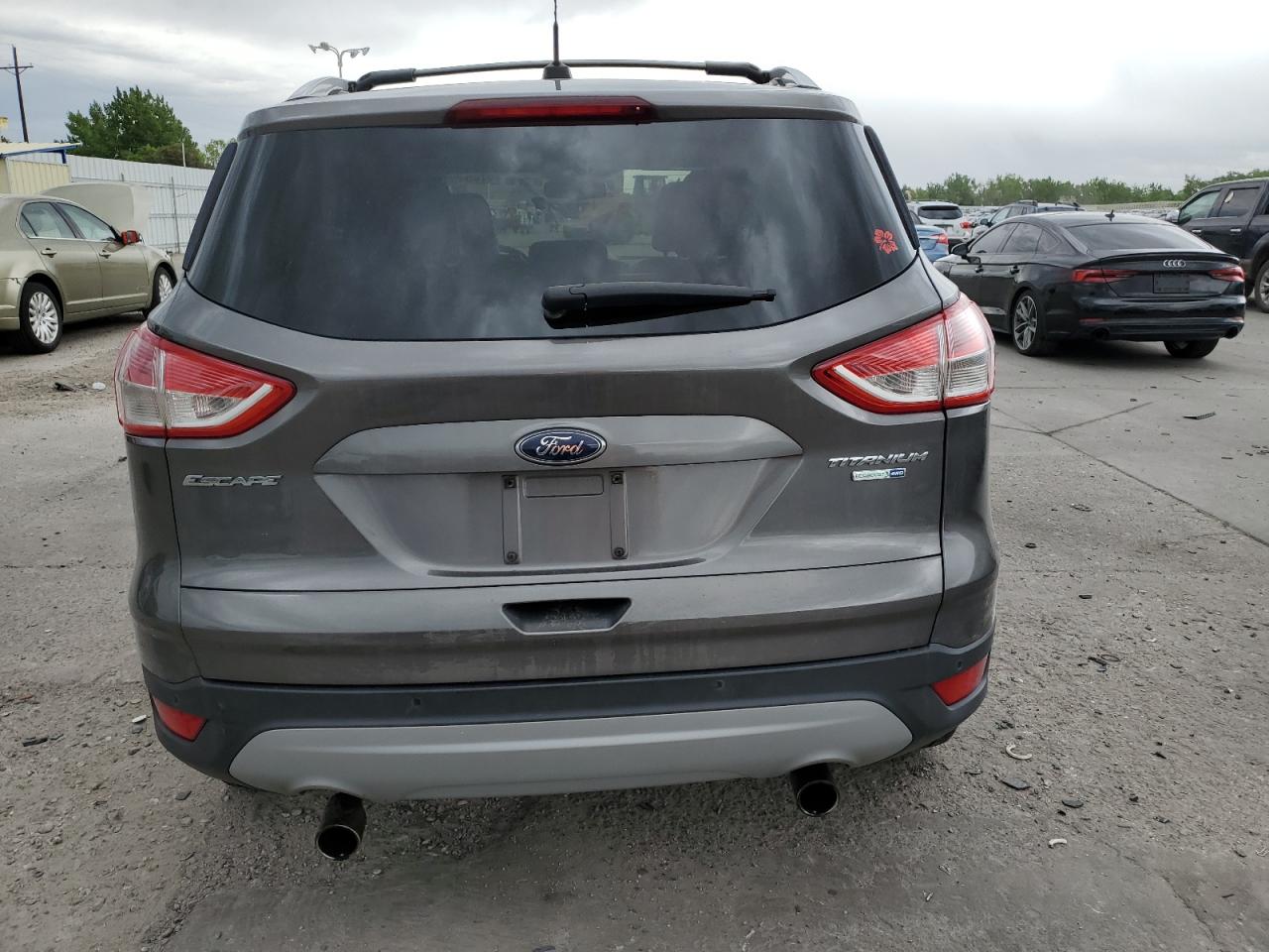 FORD ESCAPE TITANIUM