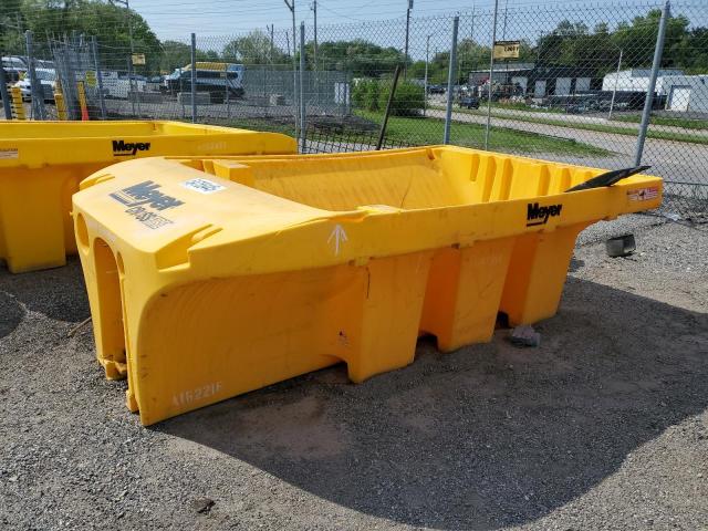 2000 SALT SPREADER #3178303326