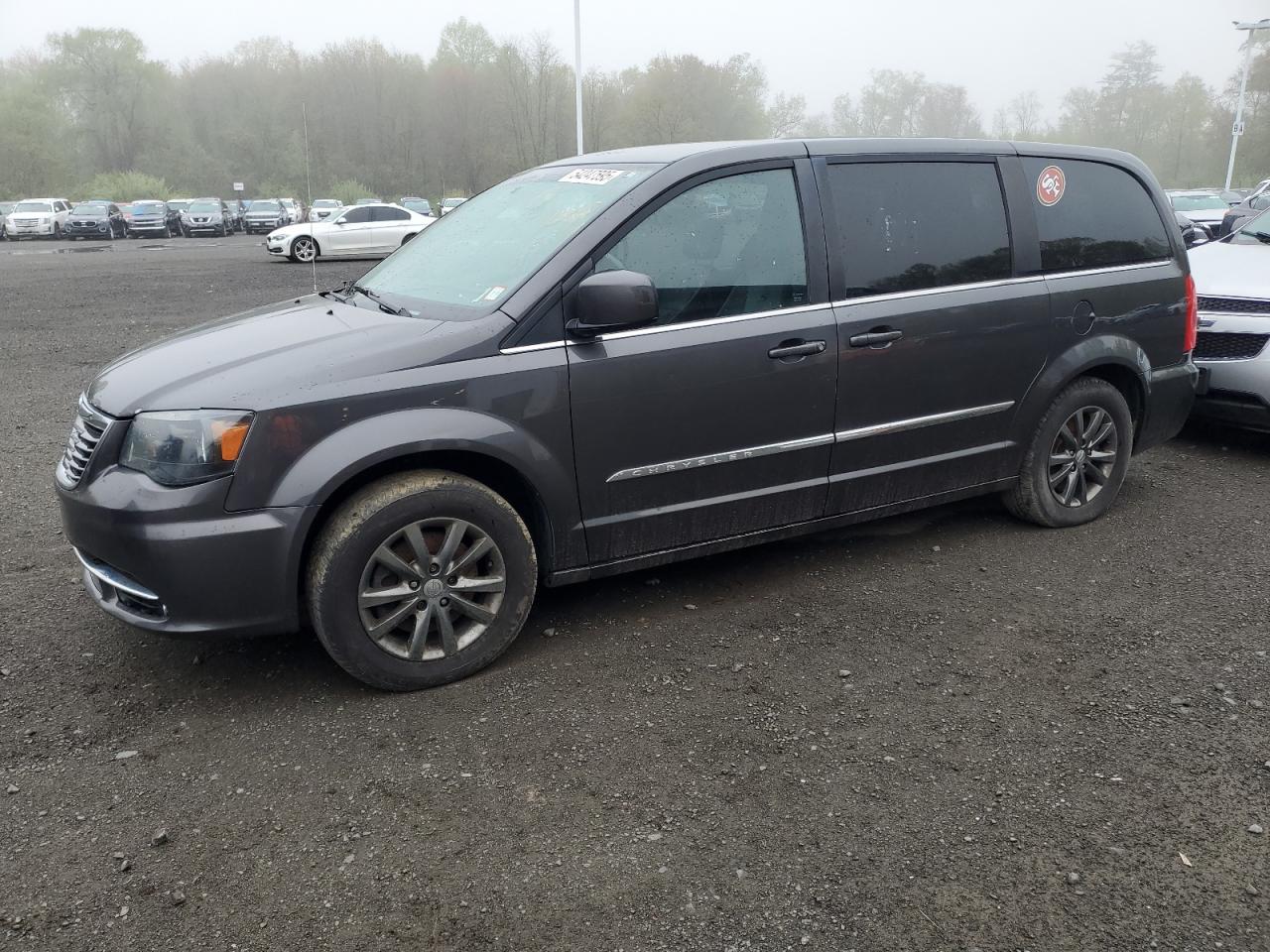 CHRYSLER TOWN & COUNTRY S