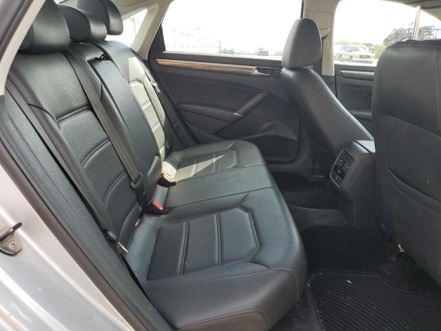 2017 VOLKSWAGEN PASSAT SE - 1VWBT7A3XHC062126
