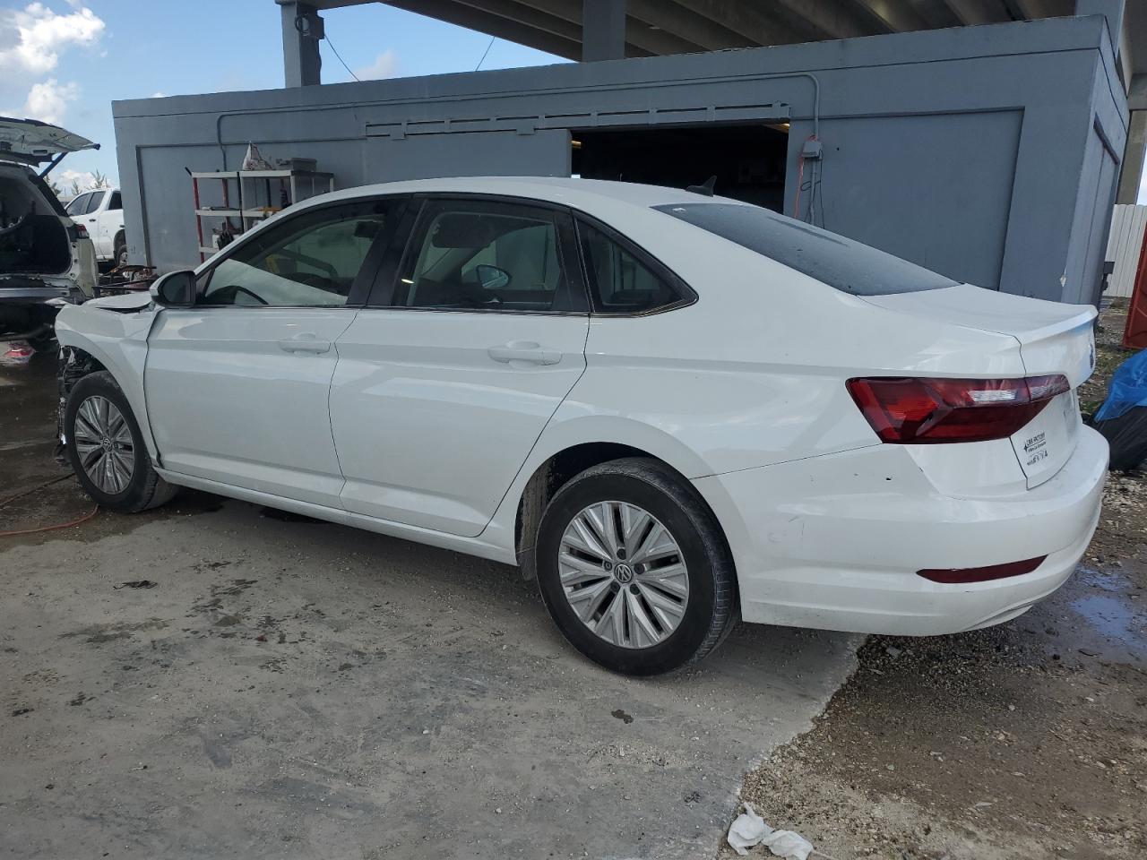 VOLKSWAGEN JETTA S