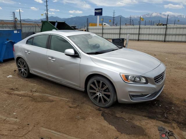 Vin: lyv402tk5hb155197, lot: 58088275, volvo s60 premier 20174