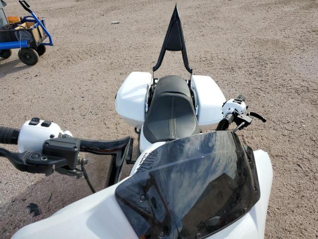 2024 HARLEY-DAVIDSON FLHX 1HD1KB713RB608877