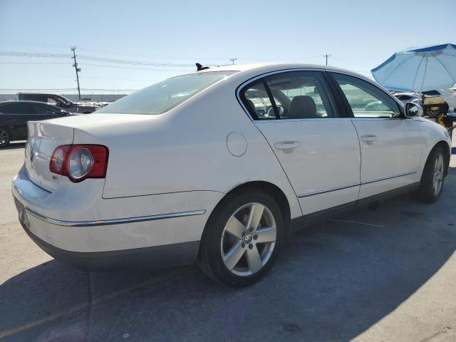 VOLKSWAGEN PASSAT KOM 2008 white  gas WVWAK73C58E198957 photo #4