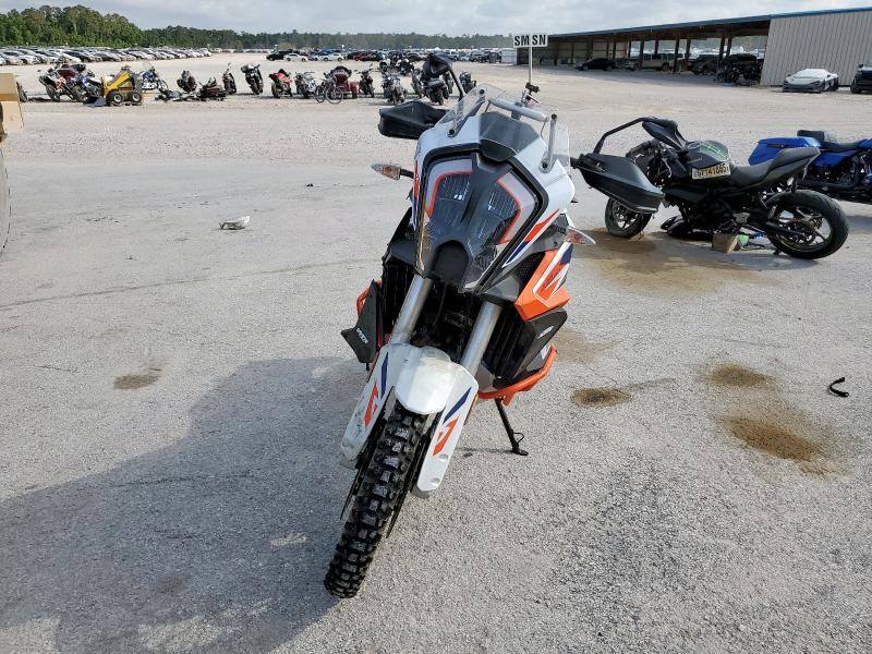2024 KTM 1290 SUPER VBKV59401RM993938