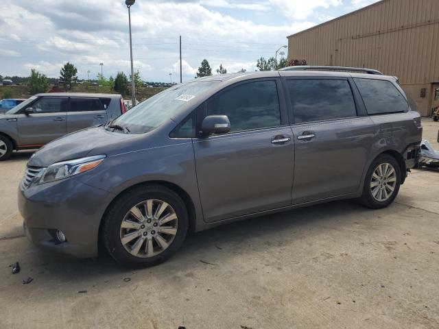 TOYOTA SIENNA XLE