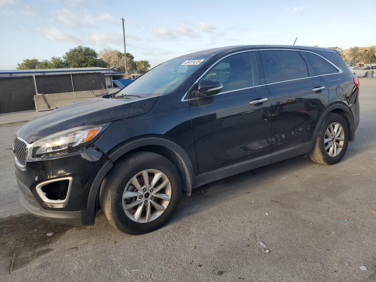 KIA SORENTO LX