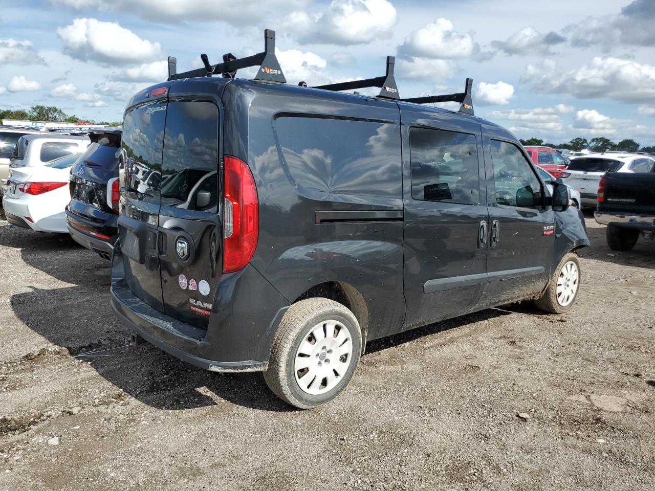 RAM PROMASTER SLT