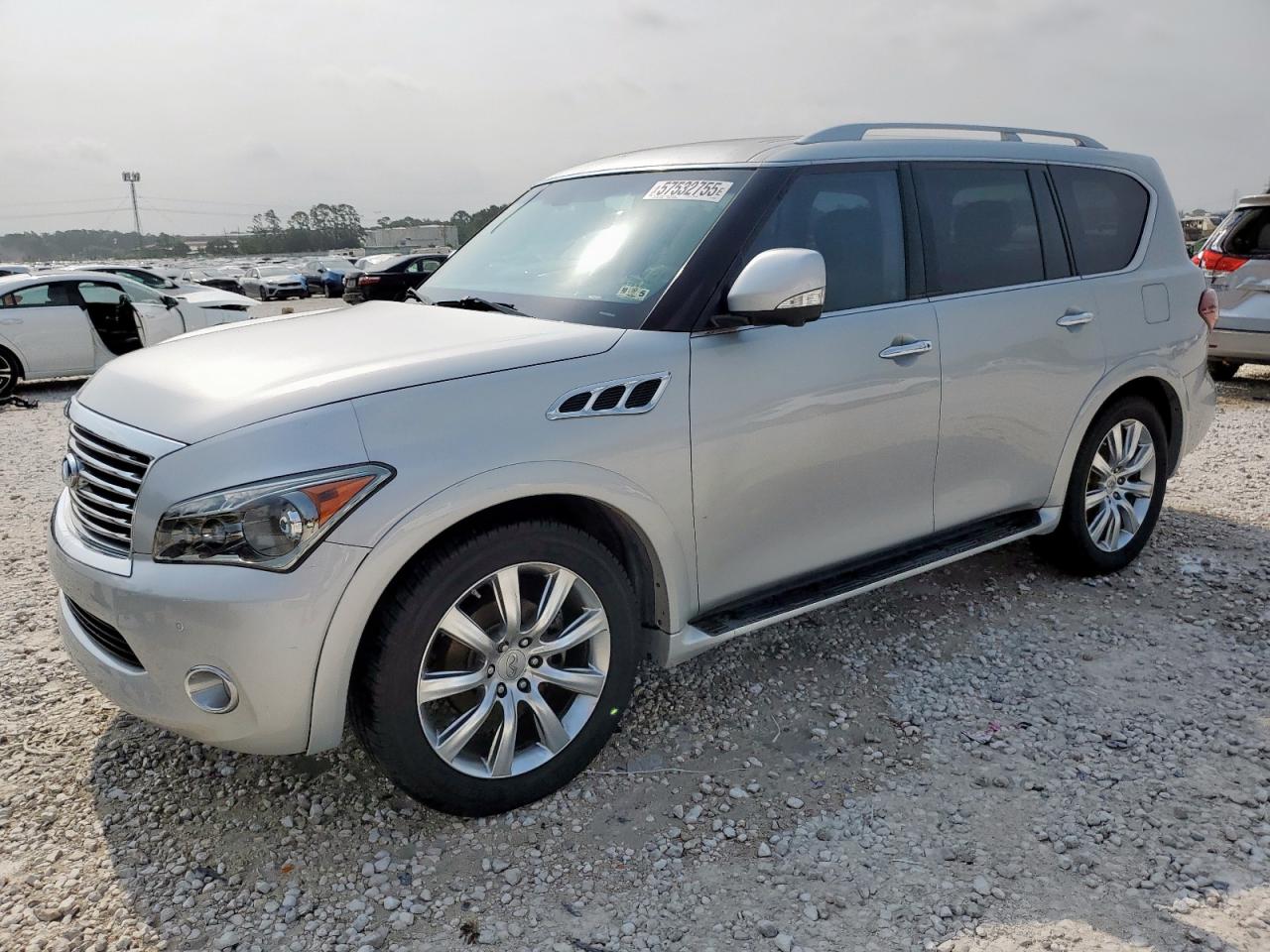 INFINITI QX56