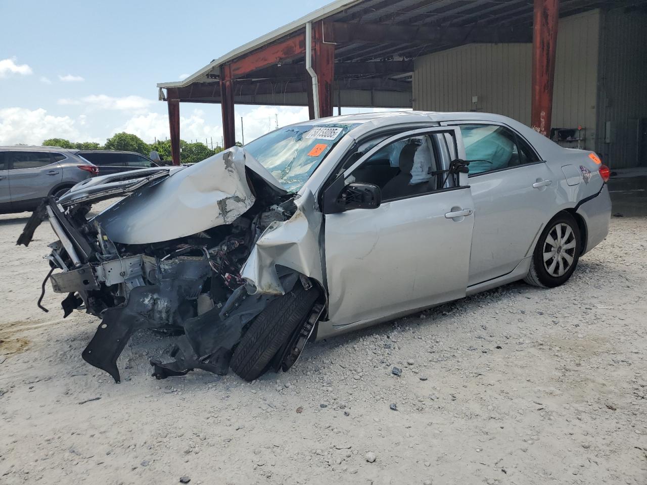 TOYOTA COROLLA BASE