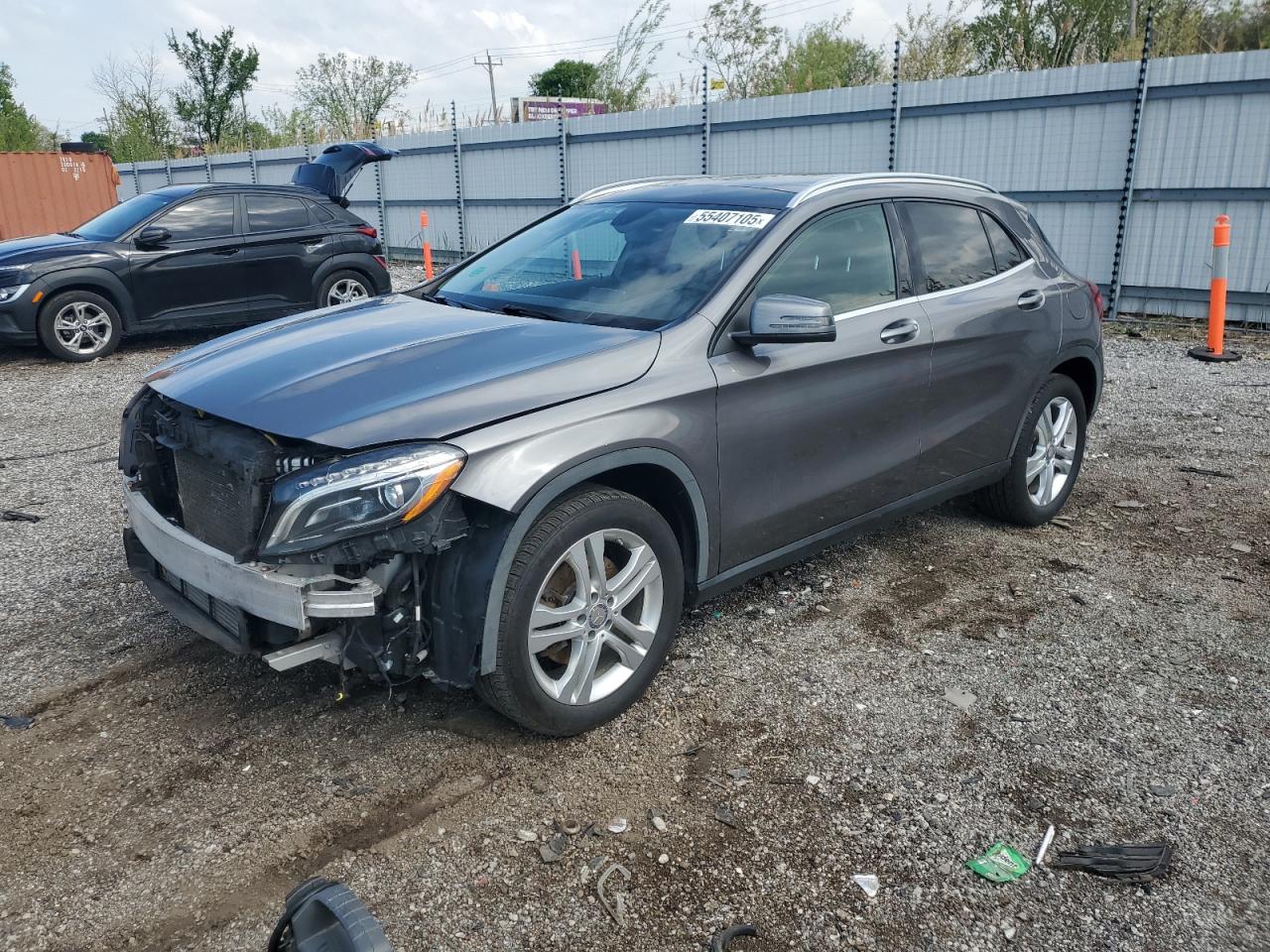 MERCEDES-BENZ GLA-CLASS 2015