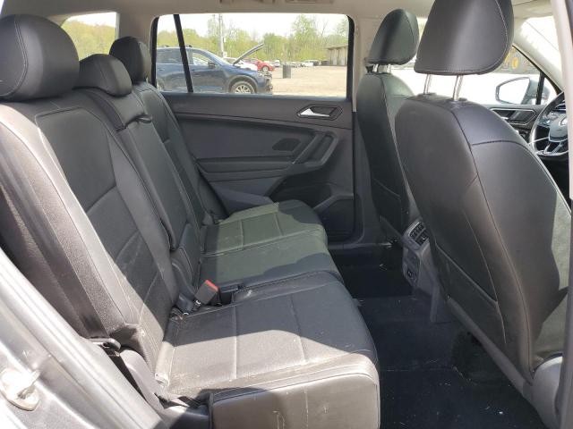 2018 VOLKSWAGEN TIGUAN SE 3VV2B7AXXJM122470