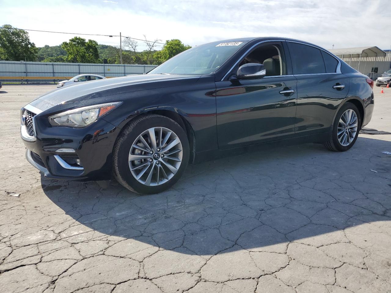 INFINITI Q50 LUXE