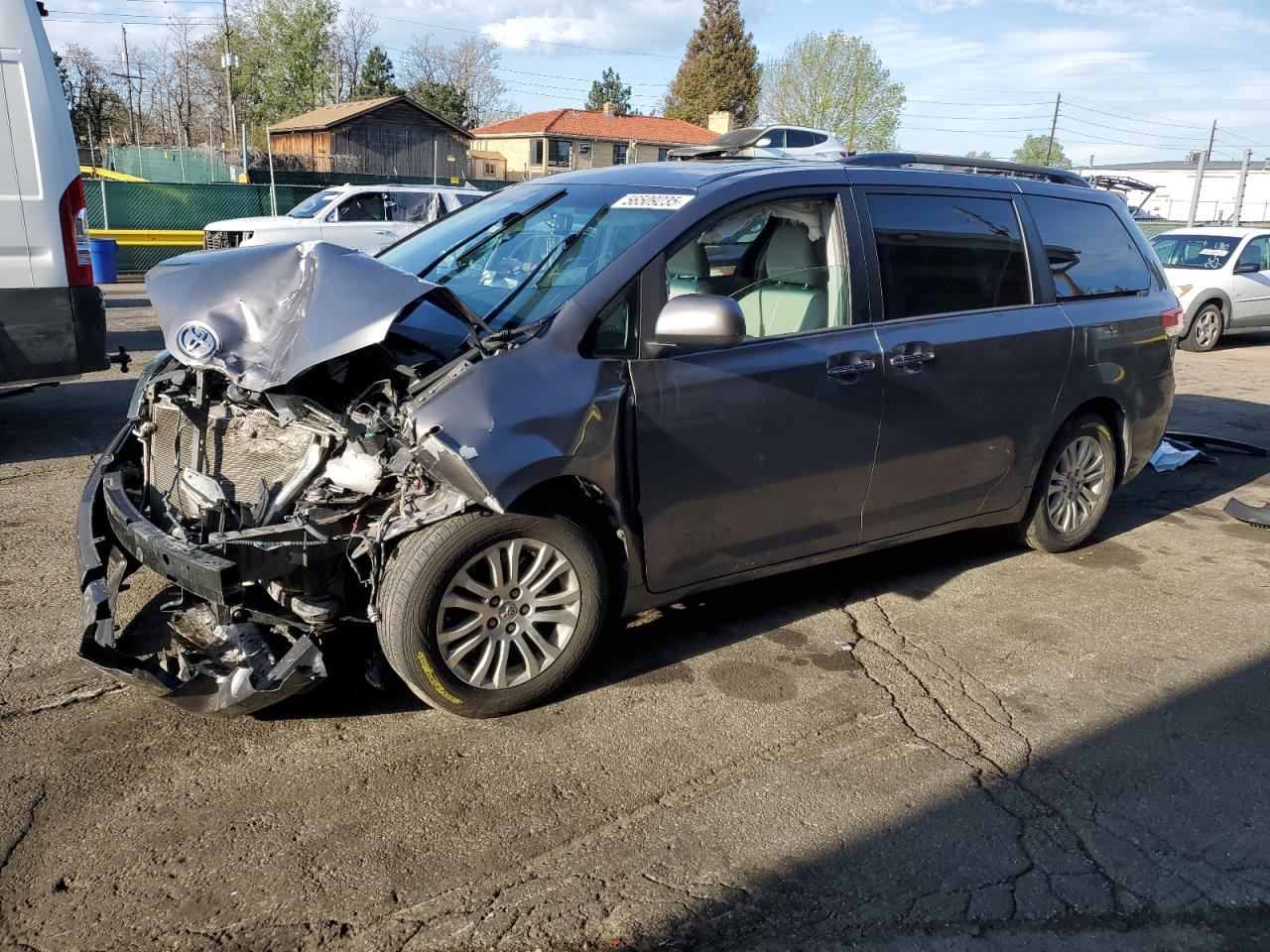 TOYOTA SIENNA XLE