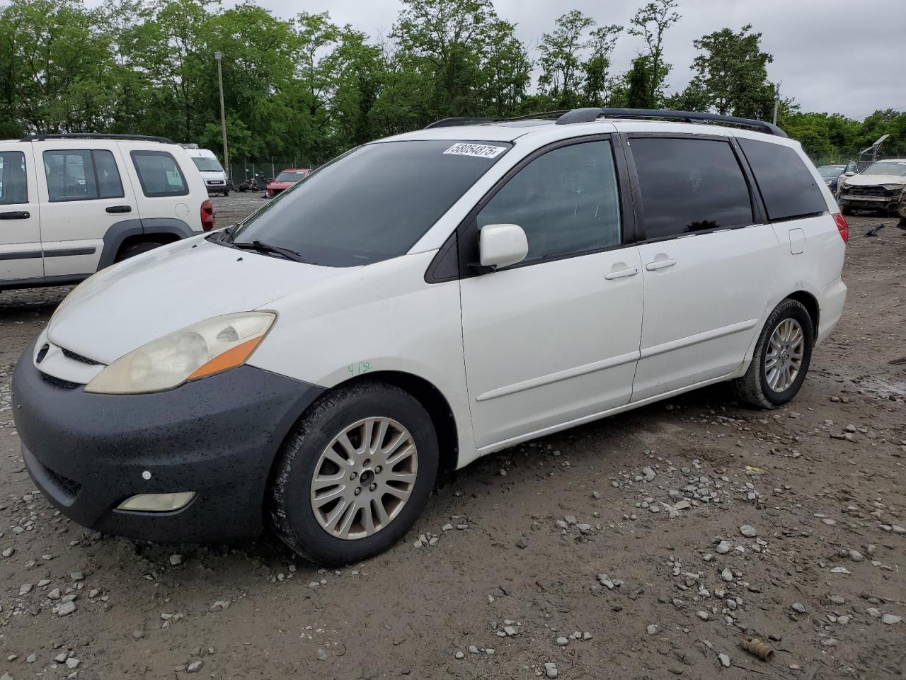 TOYOTA SIENNA XLE