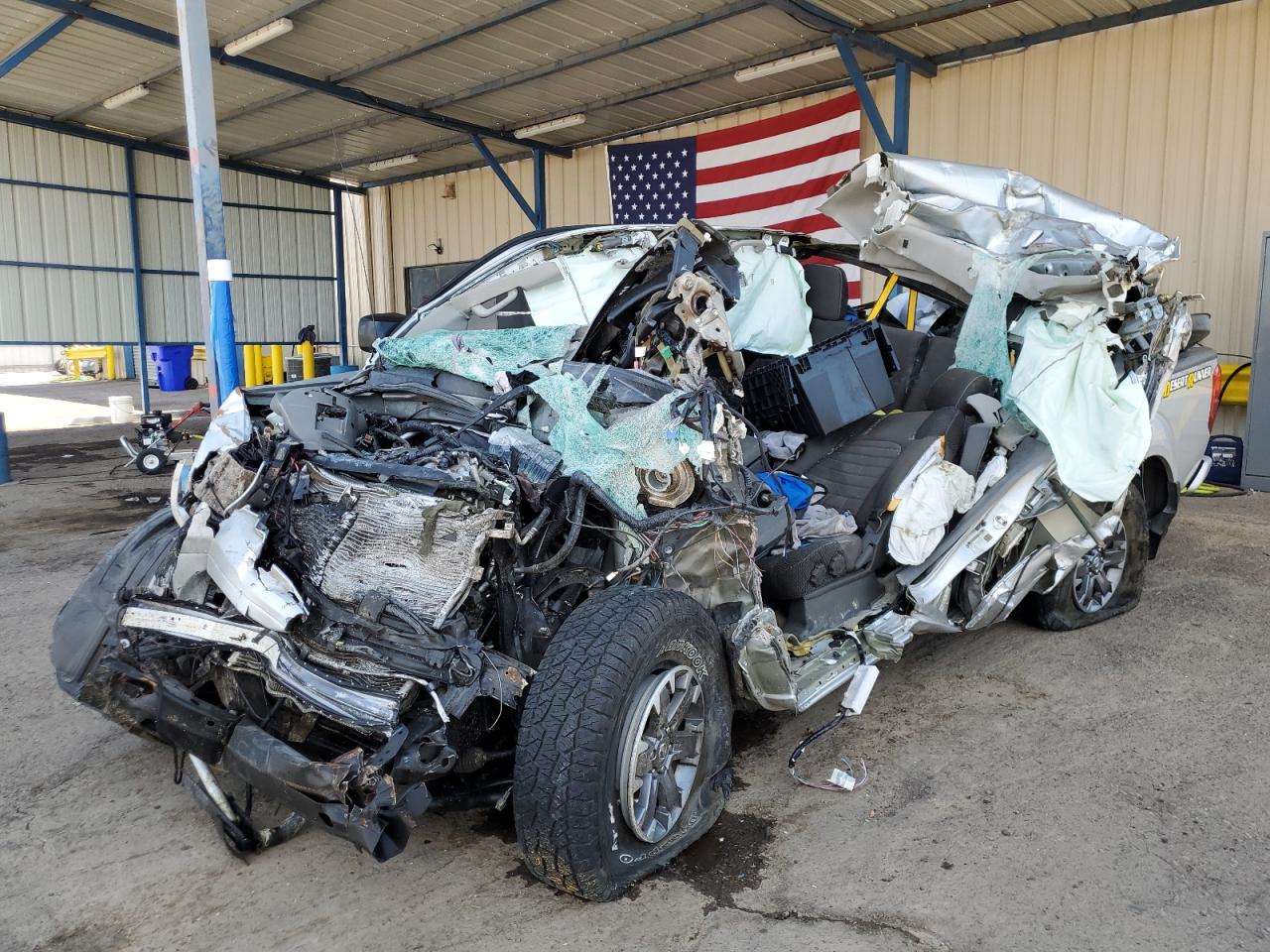 Lot #3316732406 2016 NISSAN FRONTIER S