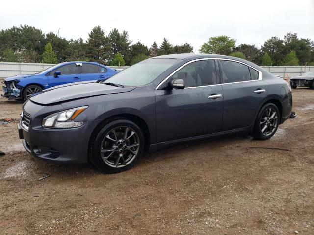 NISSAN MAXIMA S