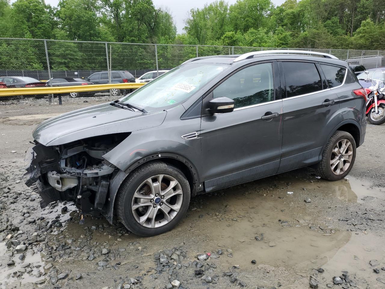 FORD ESCAPE TITANIUM