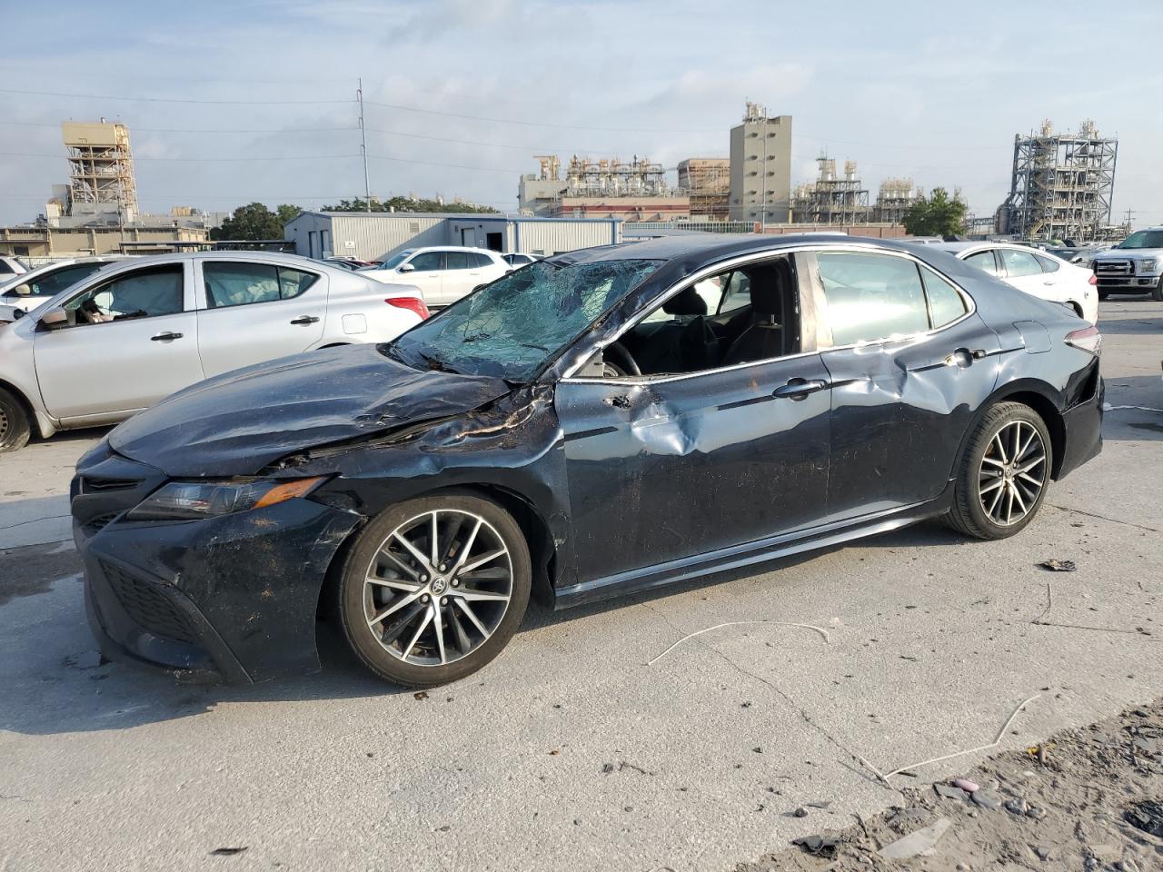 TOYOTA CAMRY SE