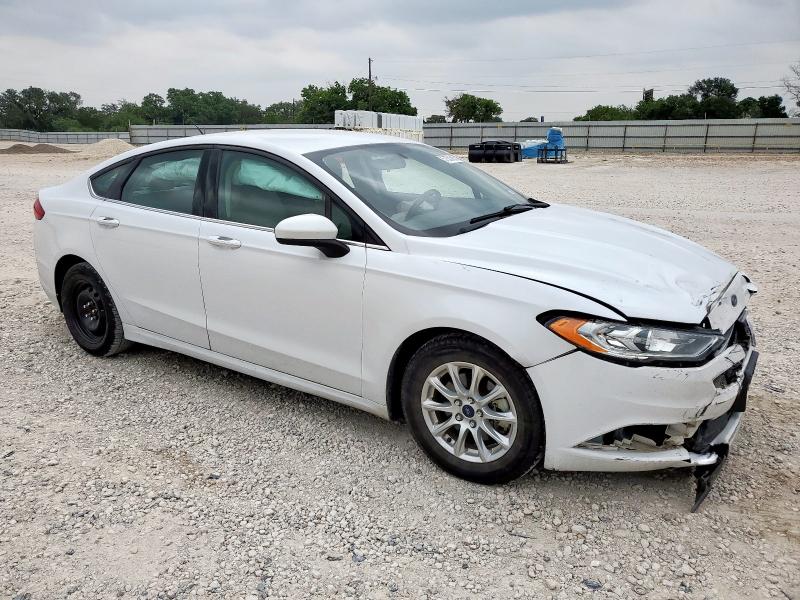 2018 FORD FUSION S 3FA6P0G70JR129095