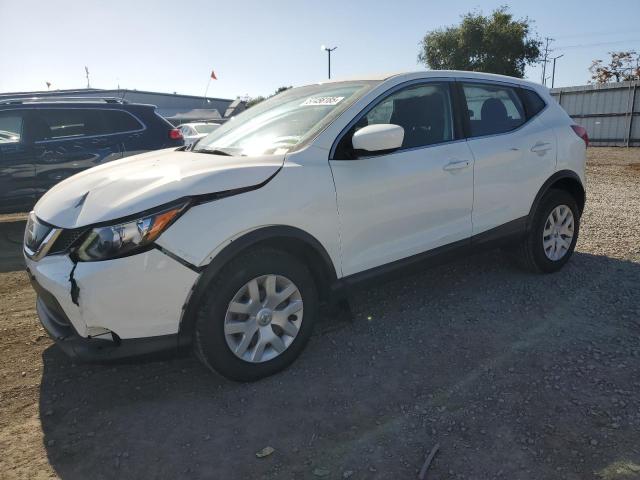 NISSAN ROGUE SPOR 2019 white  gas JN1BJ1CP2KW215984 photo #1