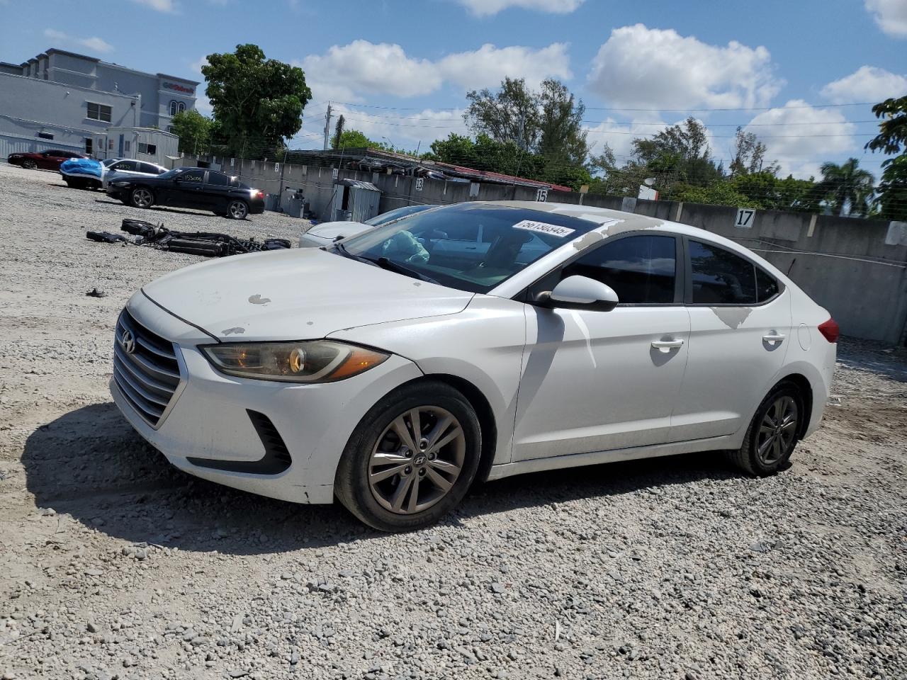 HYUNDAI ELANTRA SE