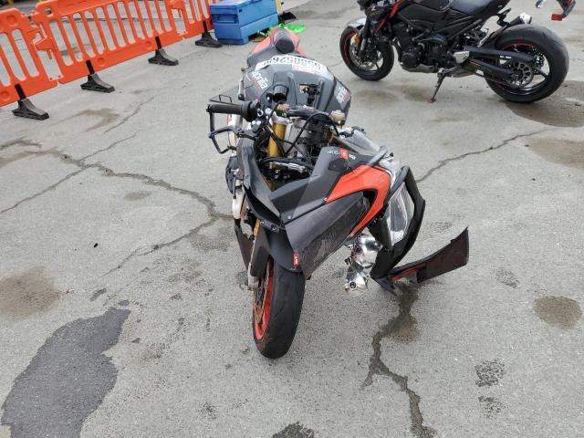 APRILIA RSV4 RR 2017 black  gas ZD4KEU000HS000800 photo #3
