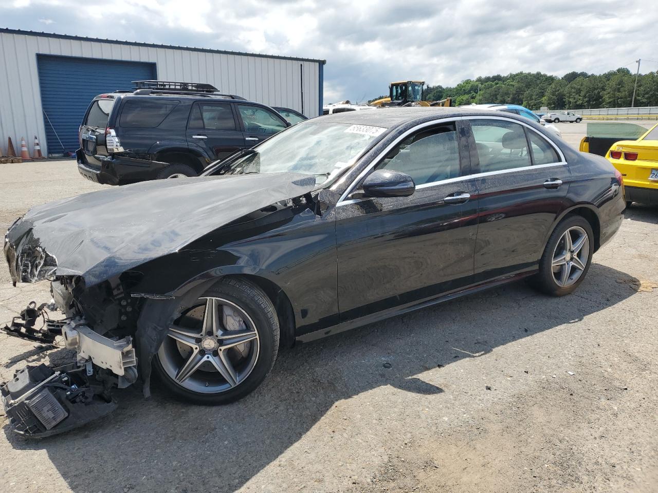 MERCEDES-BENZ E-CLASS 300