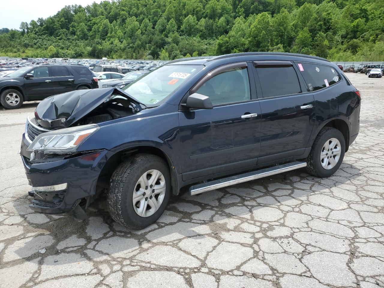 CHEVROLET TRAVERSE LS