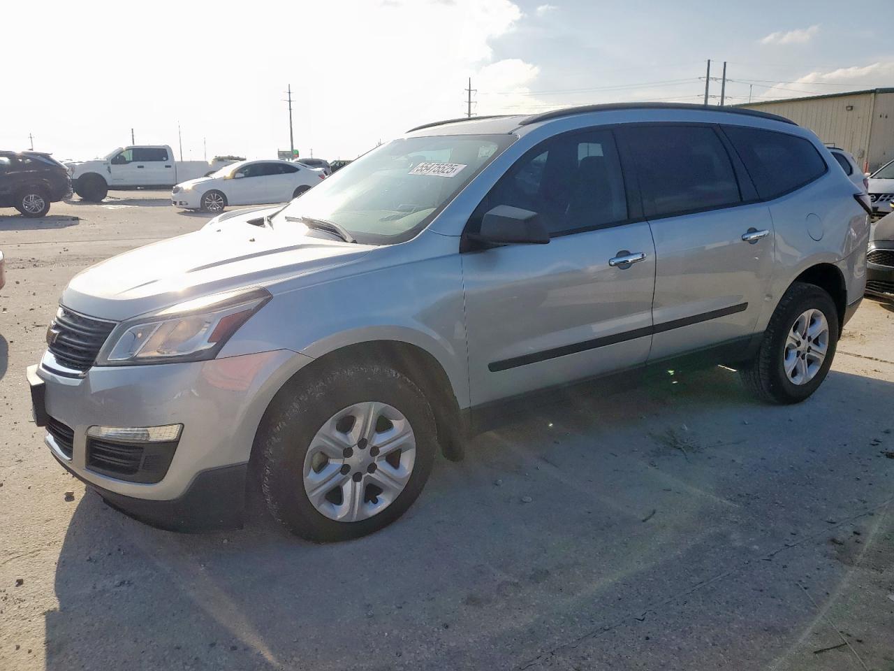 CHEVROLET TRAVERSE LS
