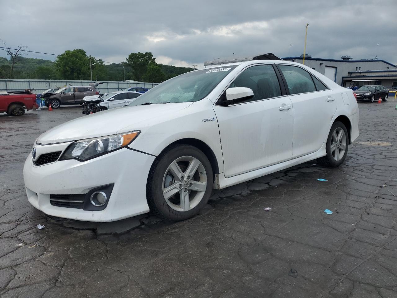 TOYOTA CAMRY HYBRID