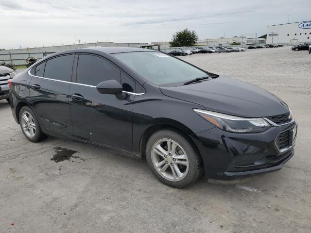 Vin: 1g1be5sm1j7235242, lot: 55674445, chevrolet cruze lt 20184