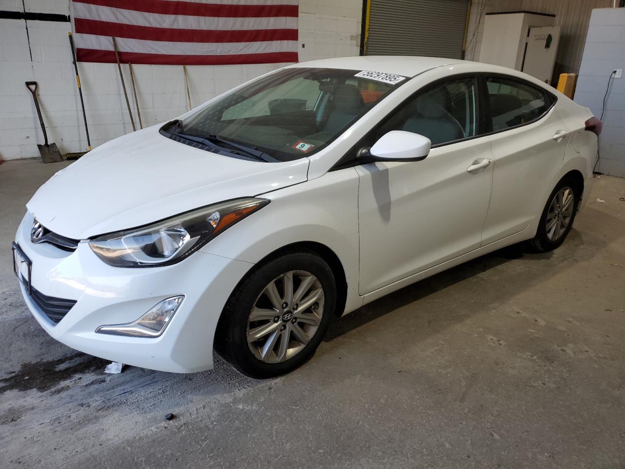 HYUNDAI ELANTRA SE