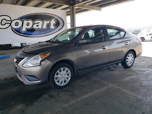 NISSAN VERSA S 2017 gray  gas 3N1CN7AP0HK450287 photo #1