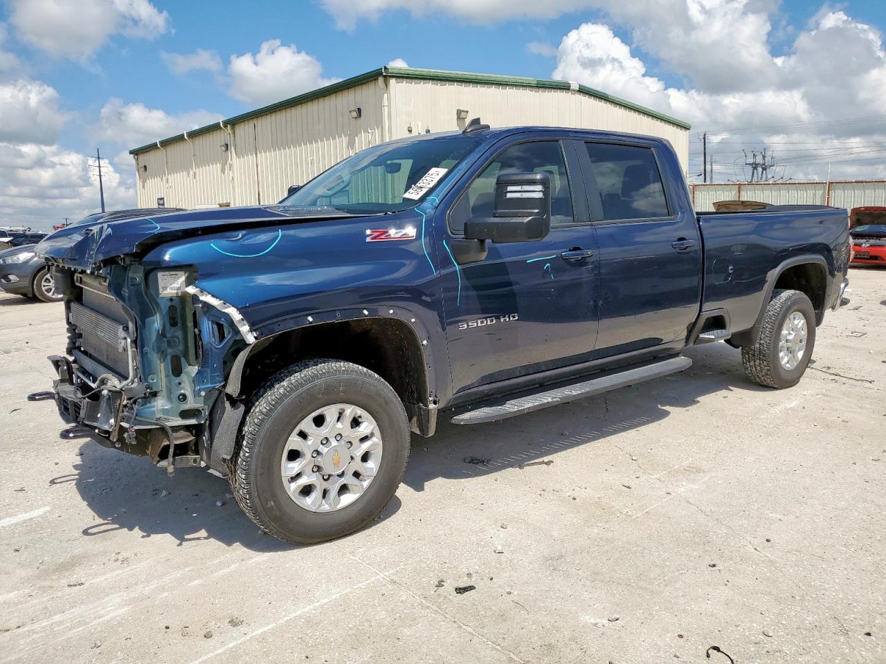CHEVROLET SILVERADO K3500 LT