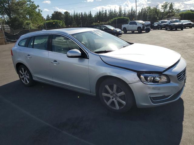 Vin: yv140mek6g1300756, lot: 56881525, volvo v60 t5 premier 20164