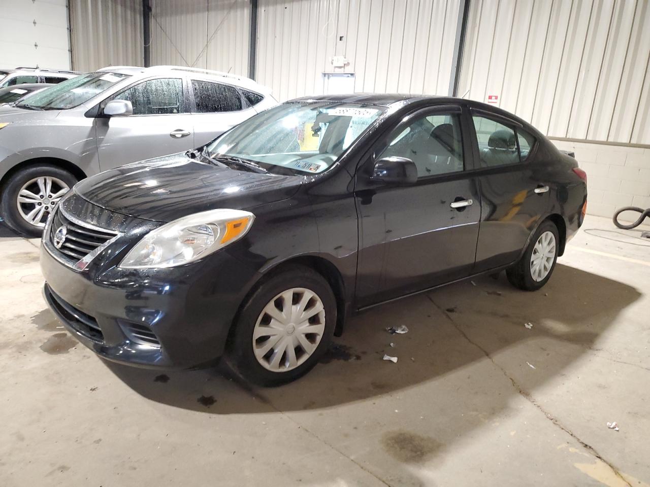 NISSAN VERSA S